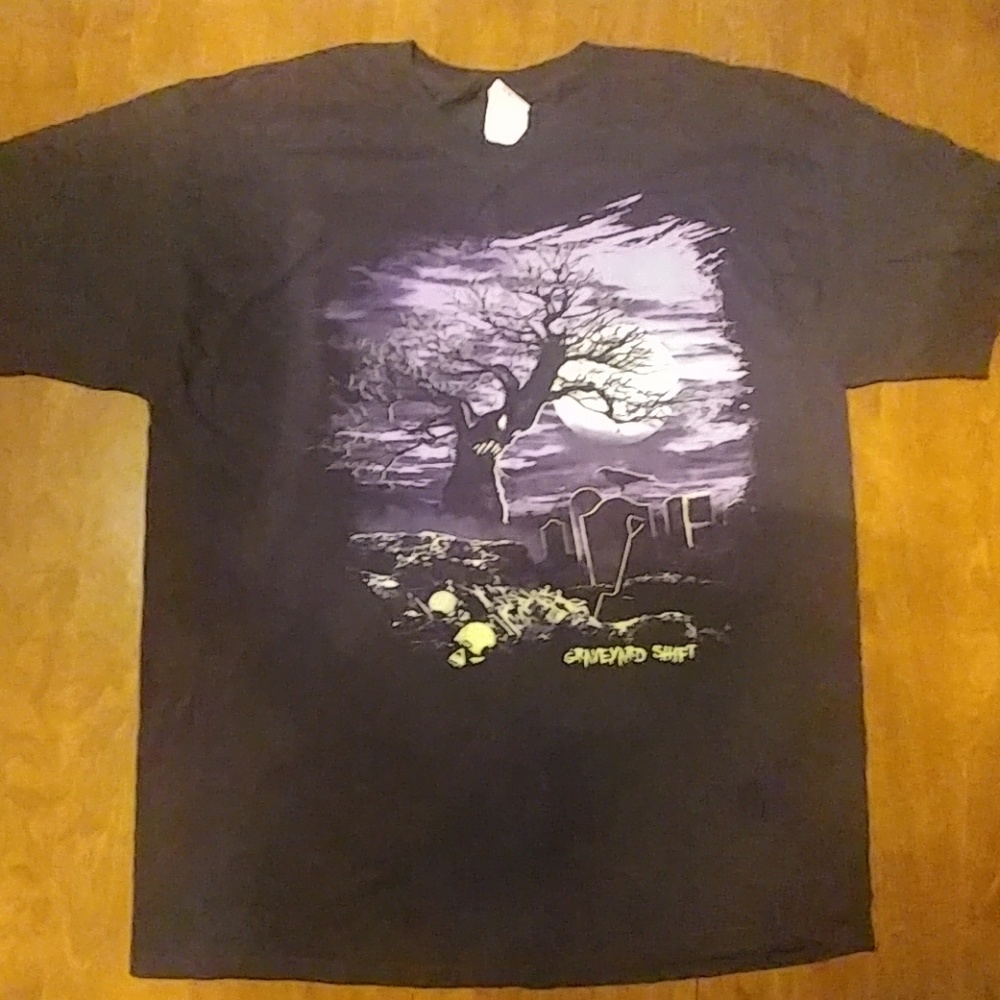 3/$25 Halloween Grave Yard Shift Graphic Tee Shirt